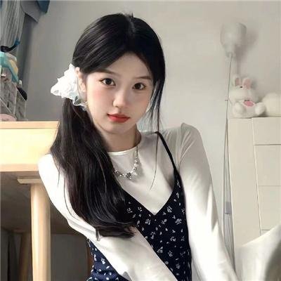 草裙春色